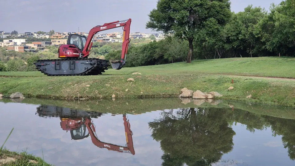 Amphibious Excavator